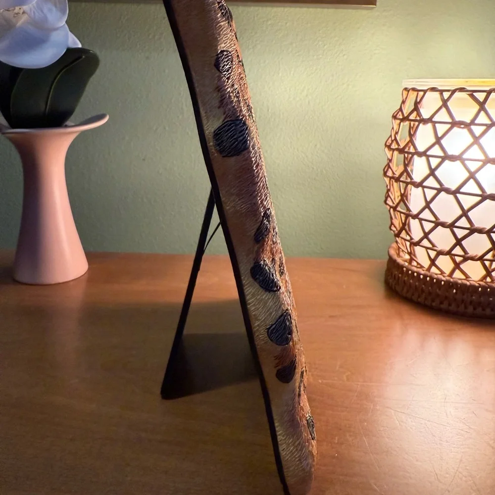 Etcetera Leopard Patterned Photo Frame - Heavy Resin - Picture 13 of 13
